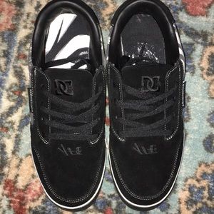 Men’s DC shoes 🔥
